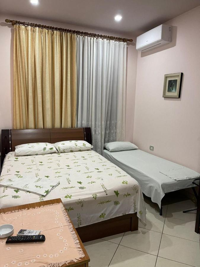 Vila Vadeha Pogradec Eksteriør billede