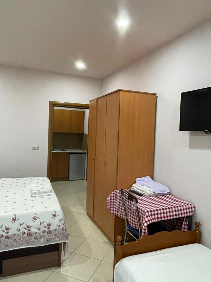 Vila Vadeha Pogradec Eksteriør billede