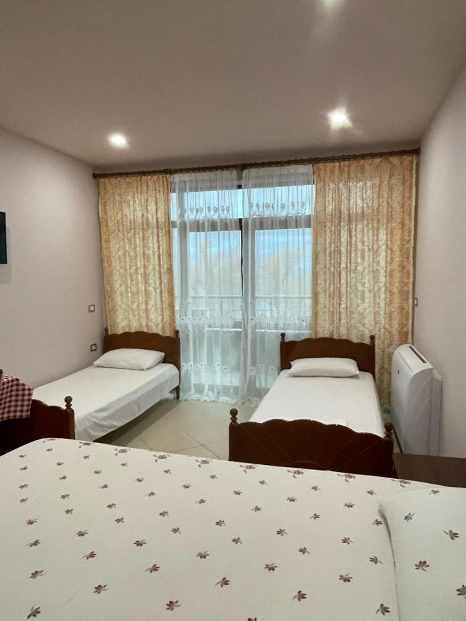 Vila Vadeha Pogradec Eksteriør billede