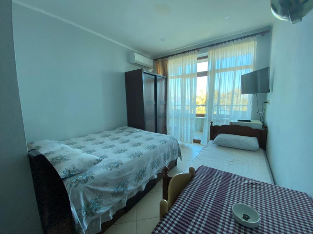 Vila Vadeha Pogradec Eksteriør billede