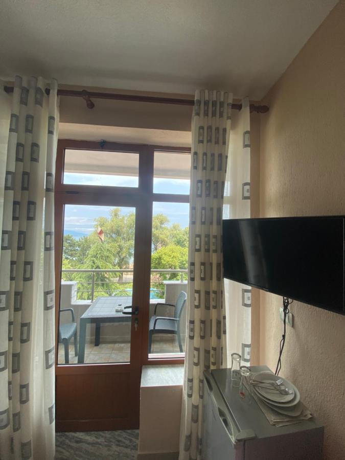 Vila Vadeha Pogradec Eksteriør billede
